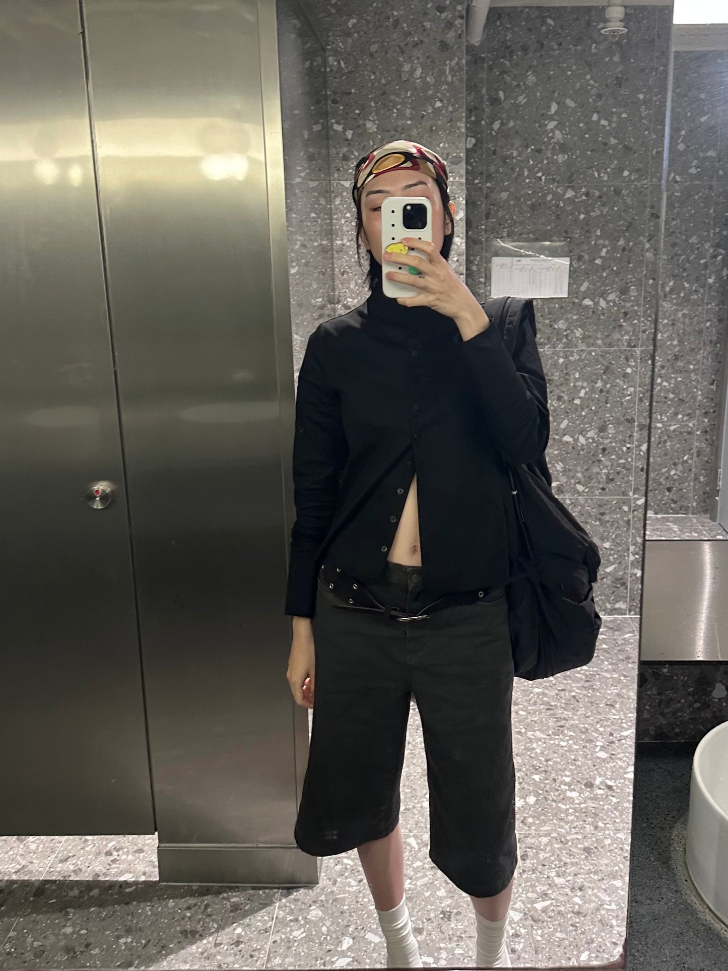 Victorian Flexible-button Blouse (Black)