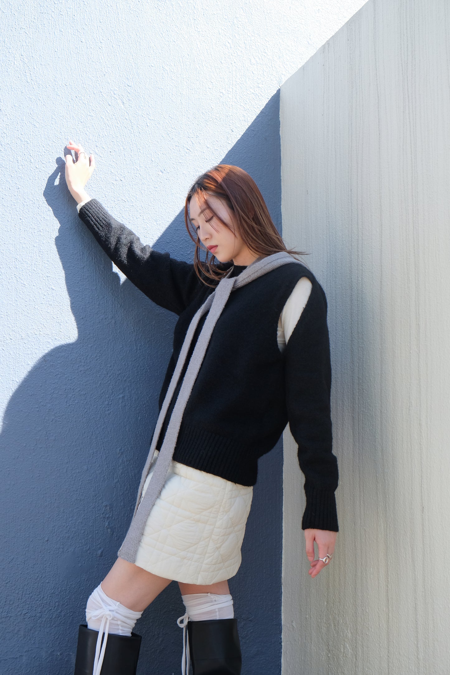 Cut-out Flexible Shoulder Sweater (Grey)