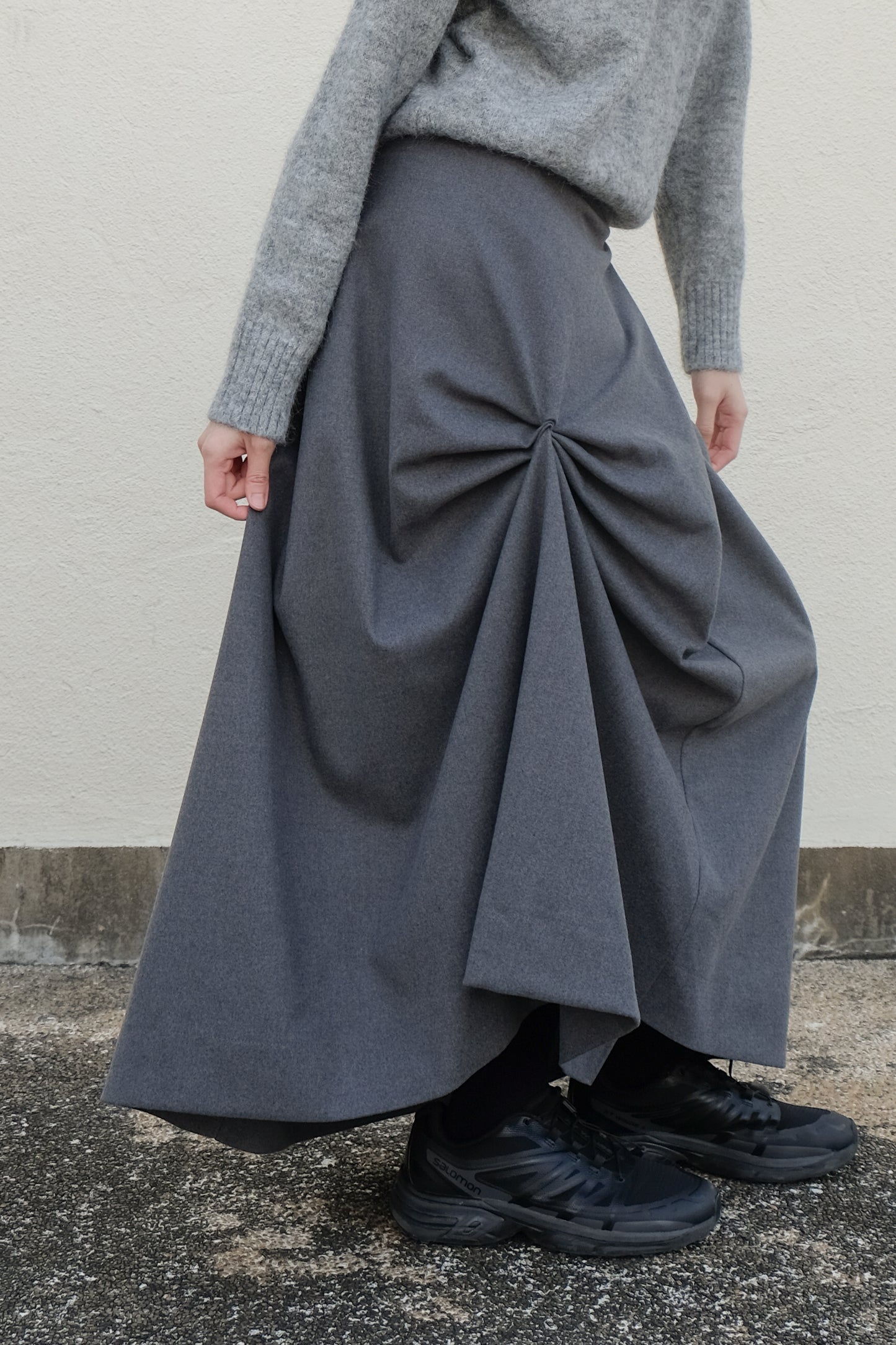 "Dahlia" 3D Bows Skirt (Grey)