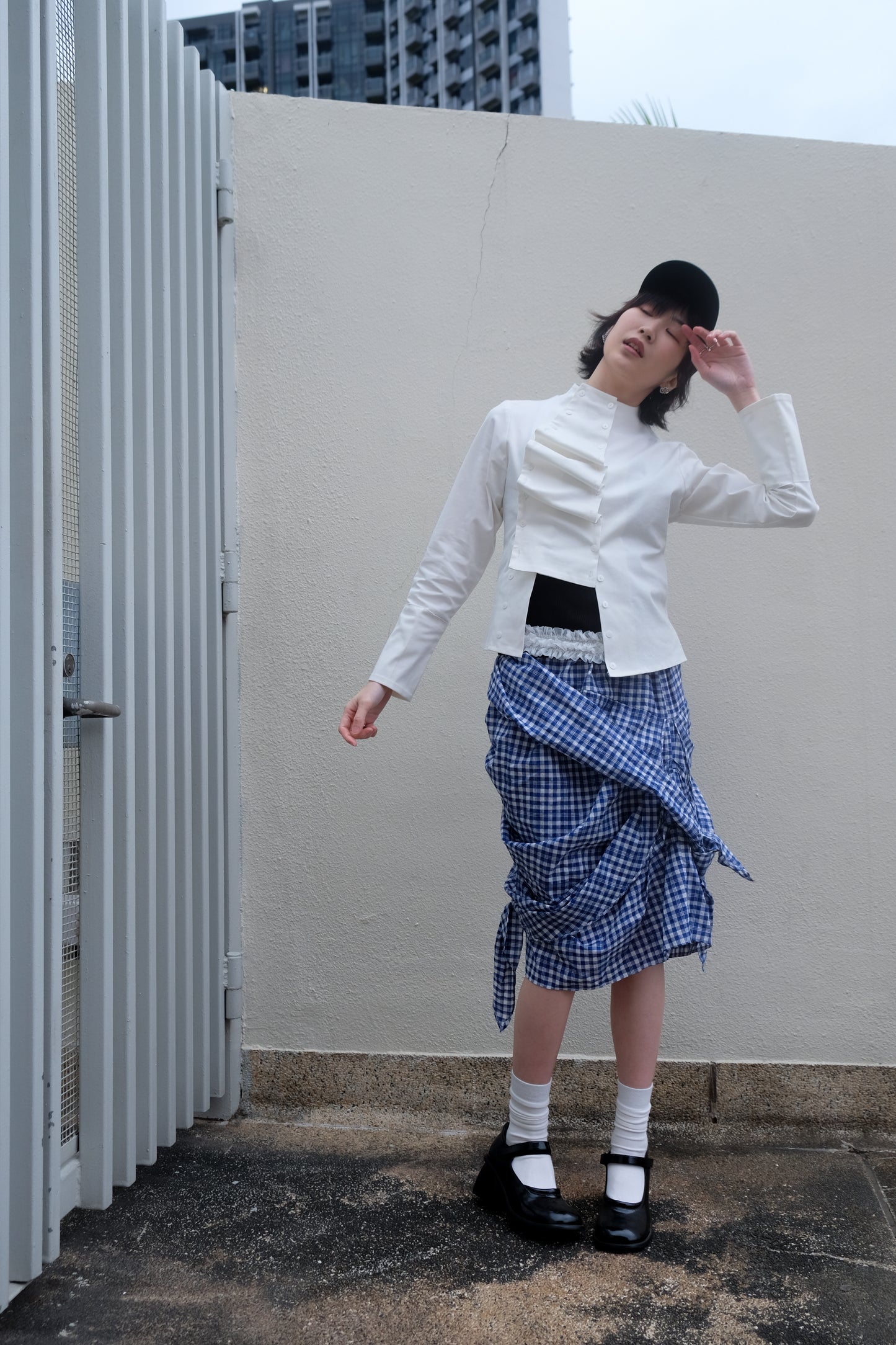Victorian Flexible-button Blouse (Ivory)