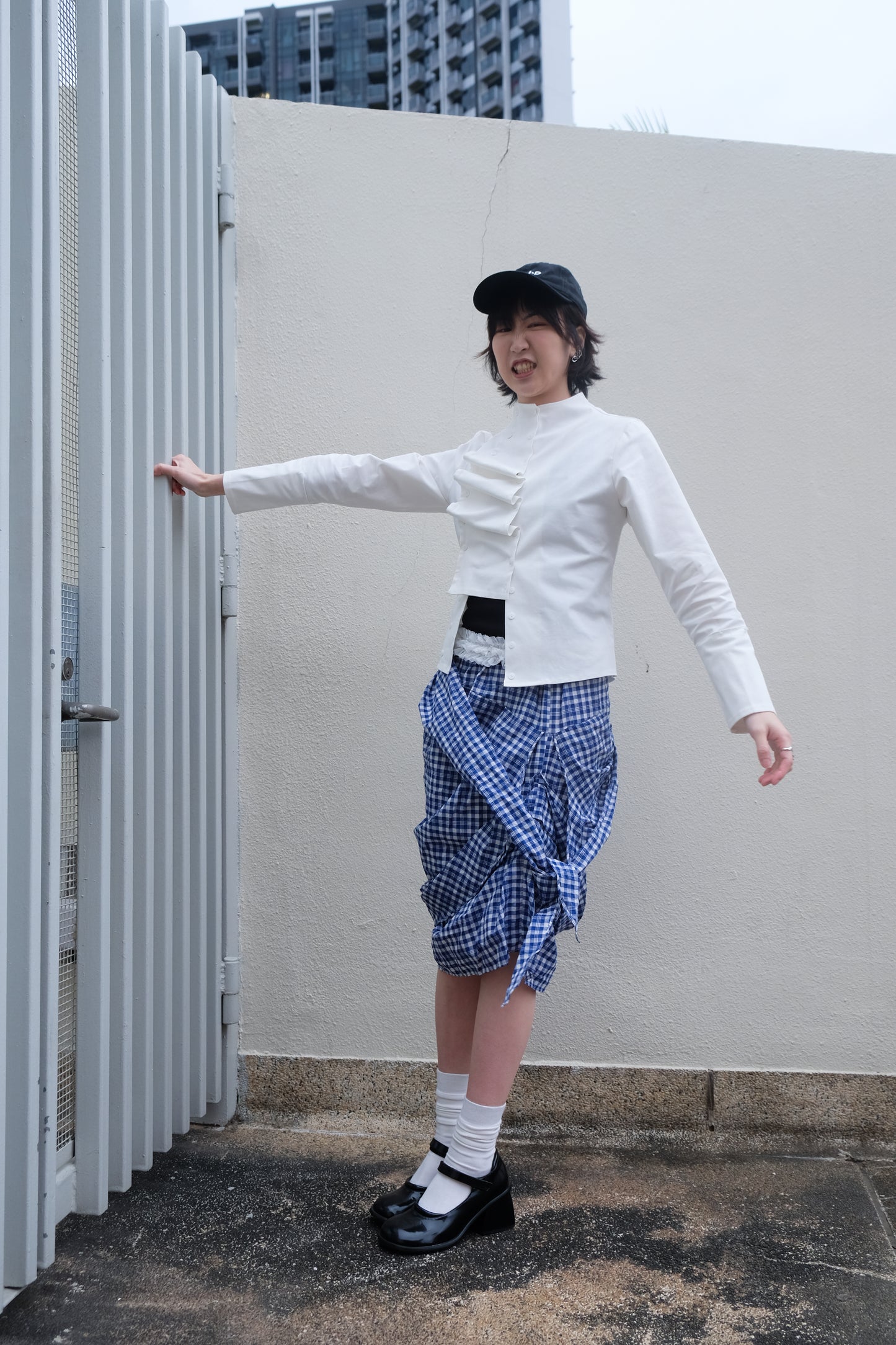 Victorian Flexible-button Blouse (Ivory)
