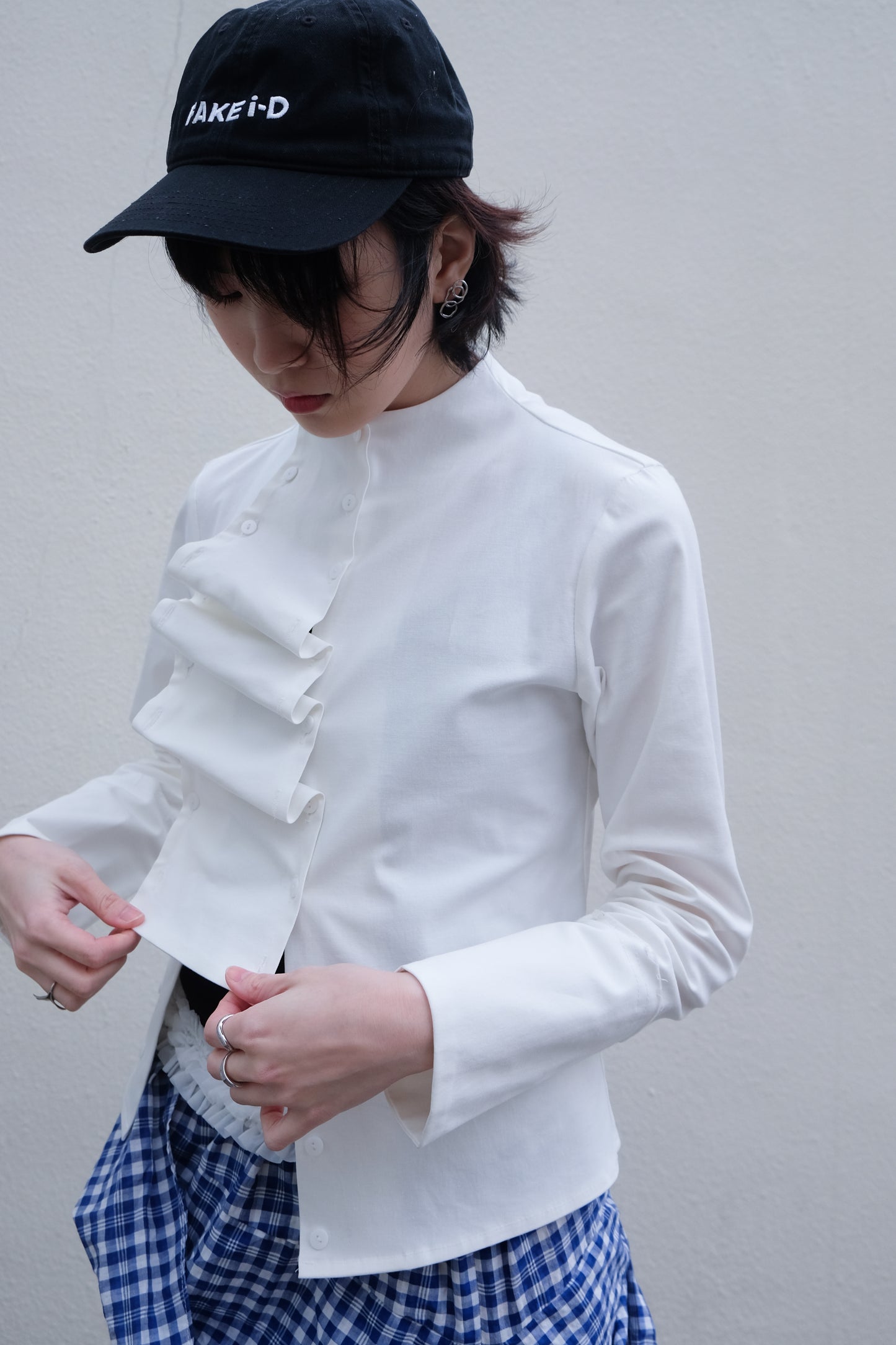 Victorian Flexible-button Blouse (Ivory)