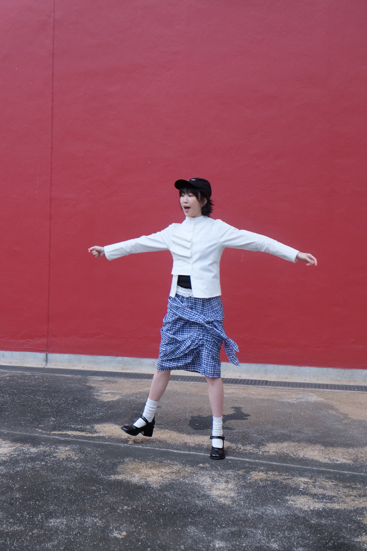 Victorian Flexible-button Blouse (Ivory)