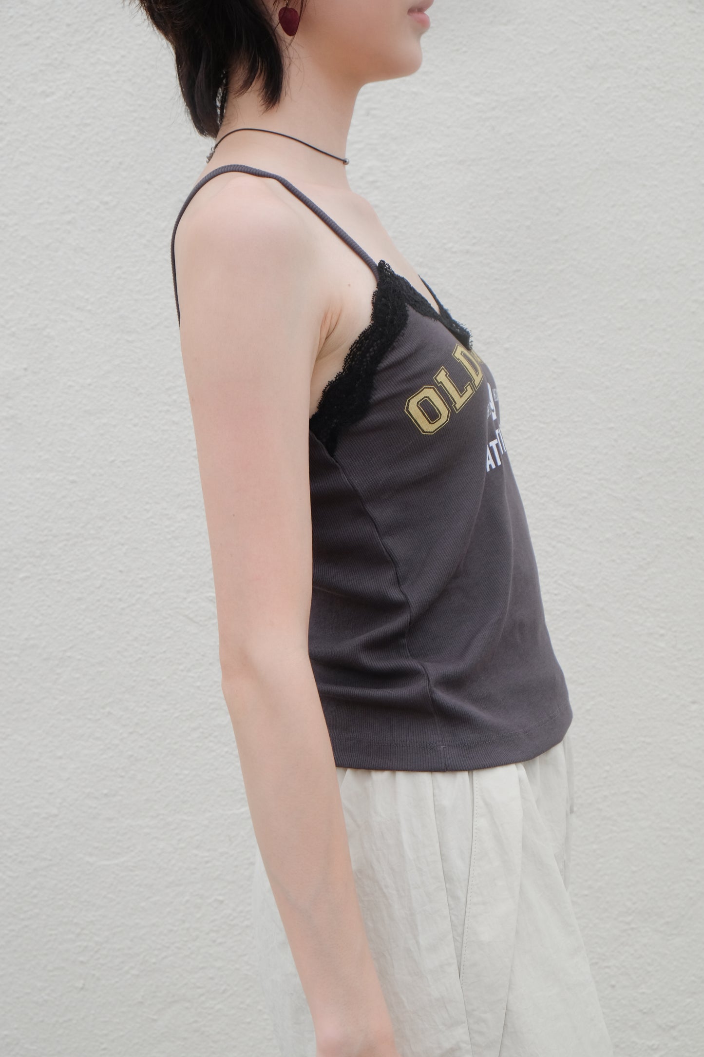 ✨推!"Old School" Lace Cami (Charcoal)