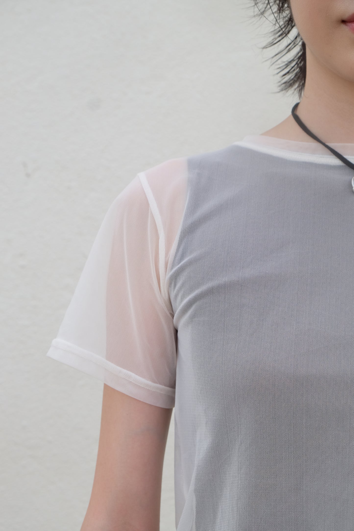 Back-open Sheer Short Sleeves