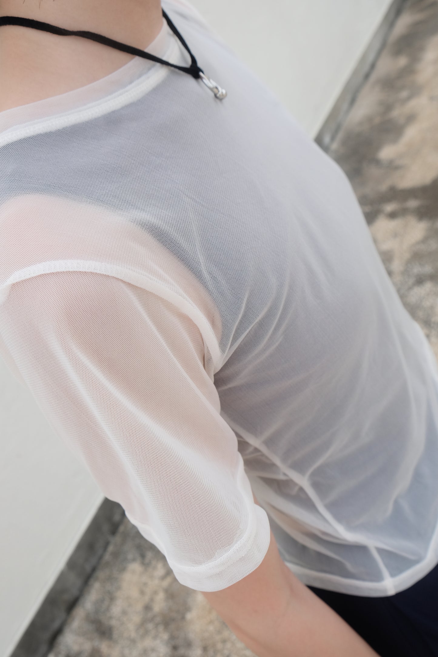 Back-open Sheer Short Sleeves