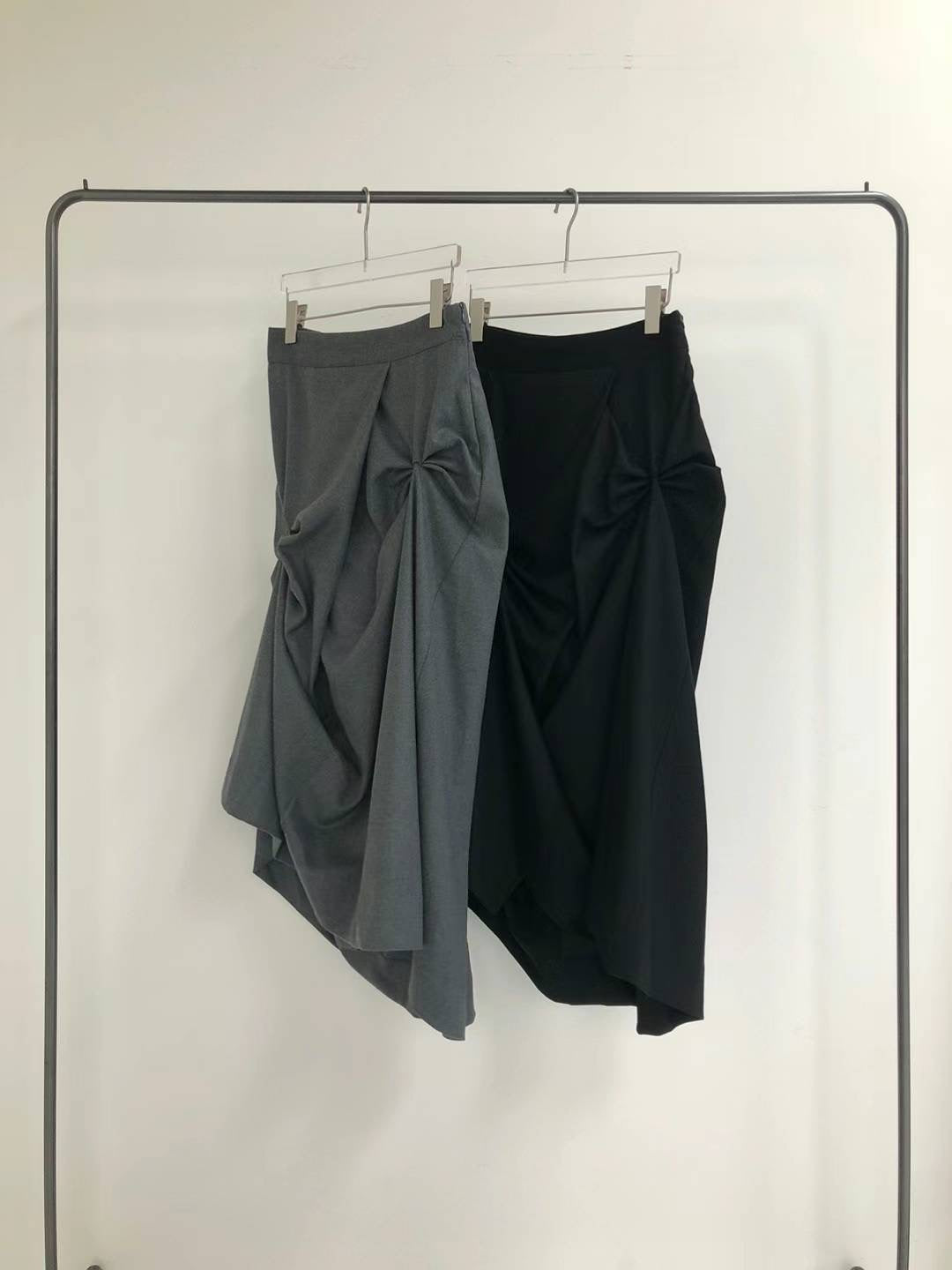 "Dahlia" 3D Bows Skirt (Grey)