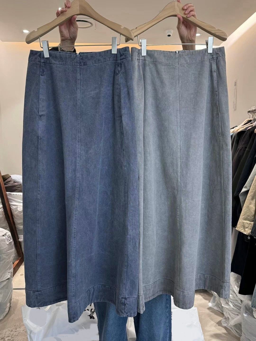 ✨推!"Andre" 90s Heavy Washed Cotton A-line Skirt (Blue)