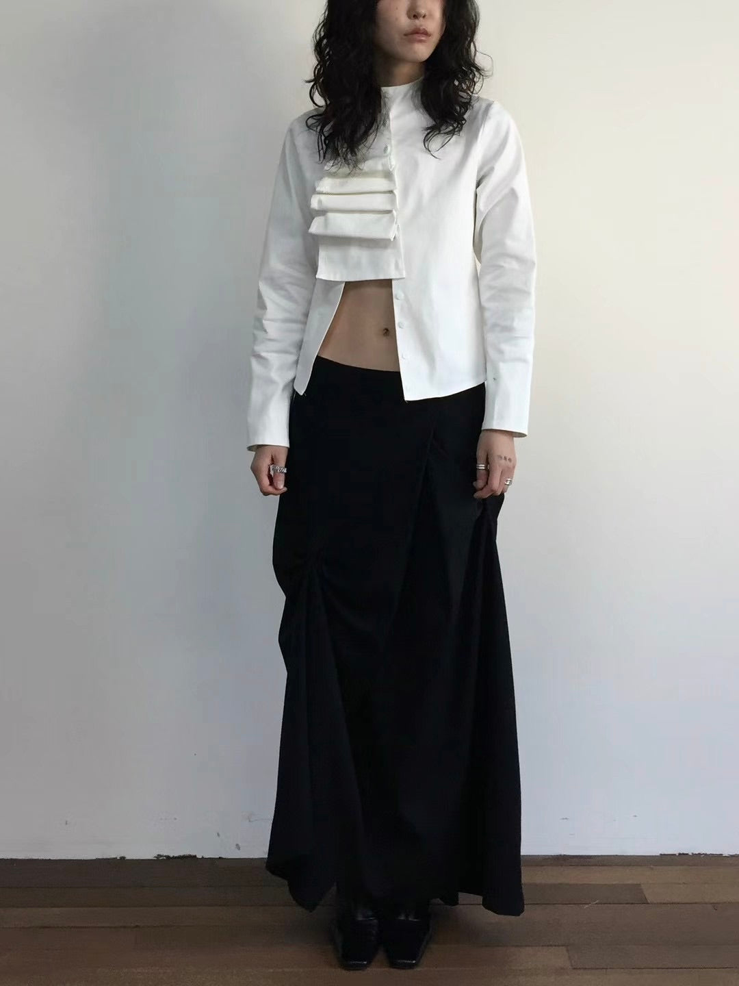Victorian Flexible-button Blouse (Black)
