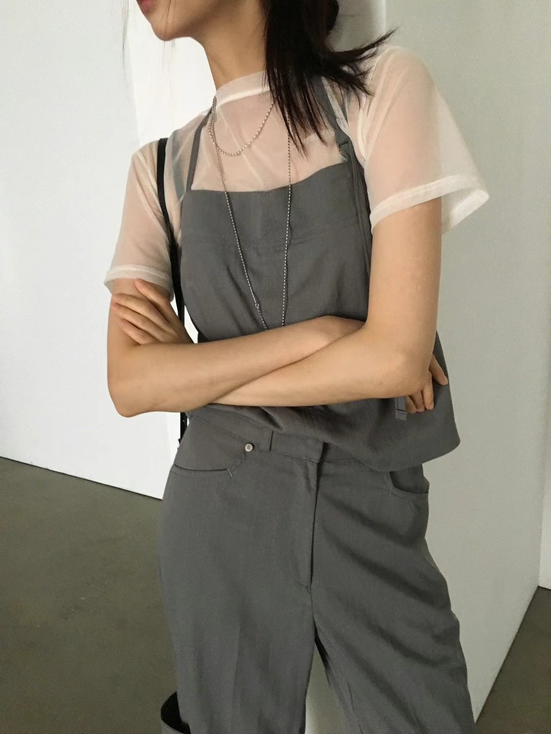 Back-open Sheer Short Sleeves
