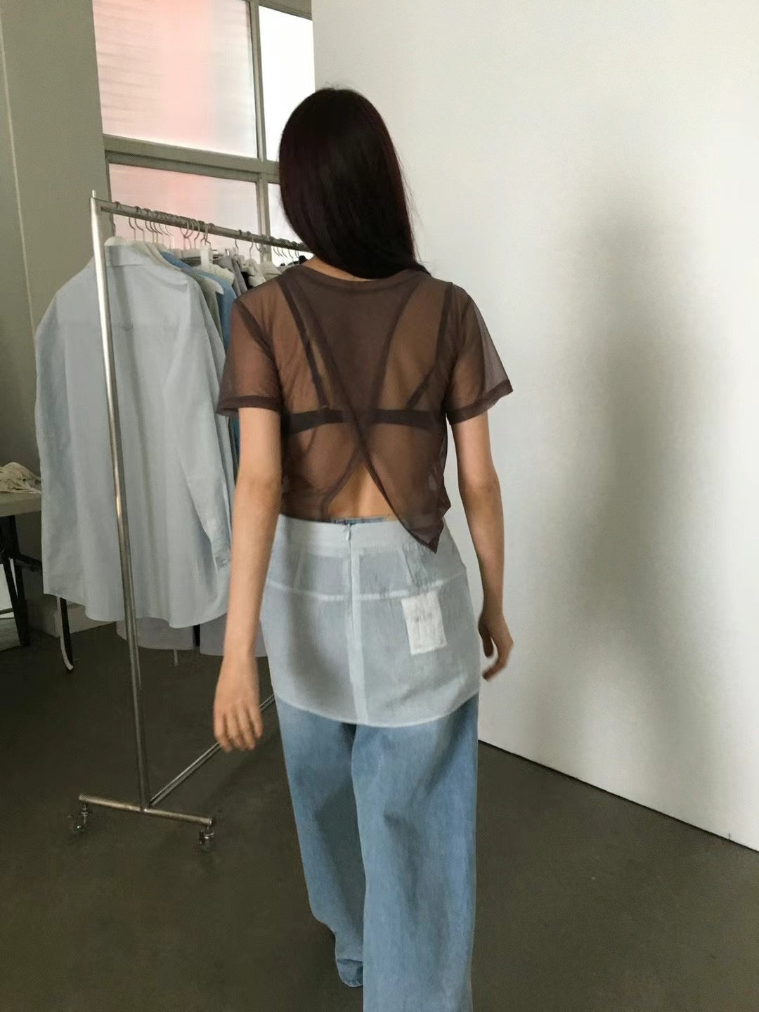 Back-open Sheer Short Sleeves