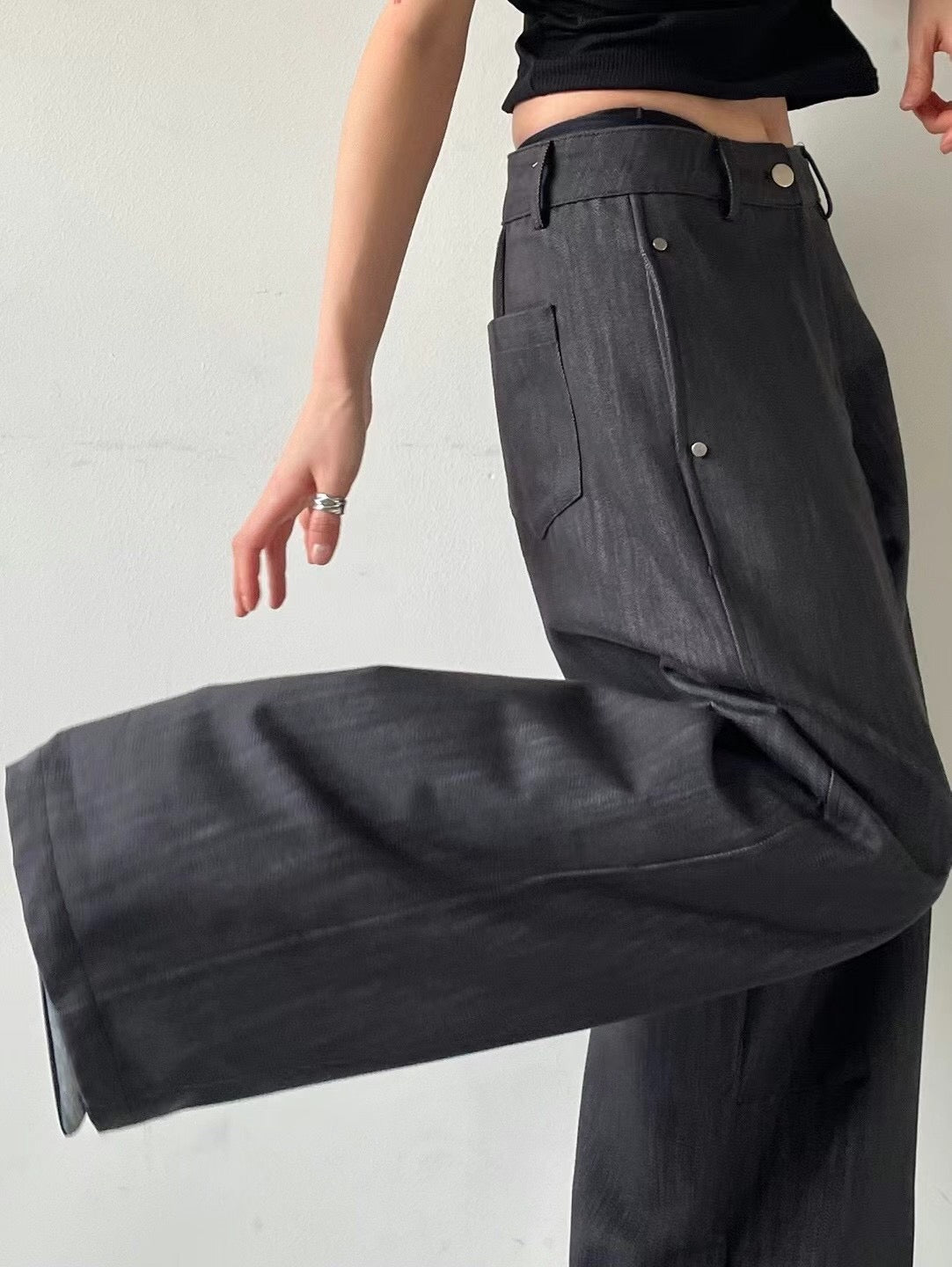 ✨推!"Strokes" Studded Relaxed Pants (3 Colours)