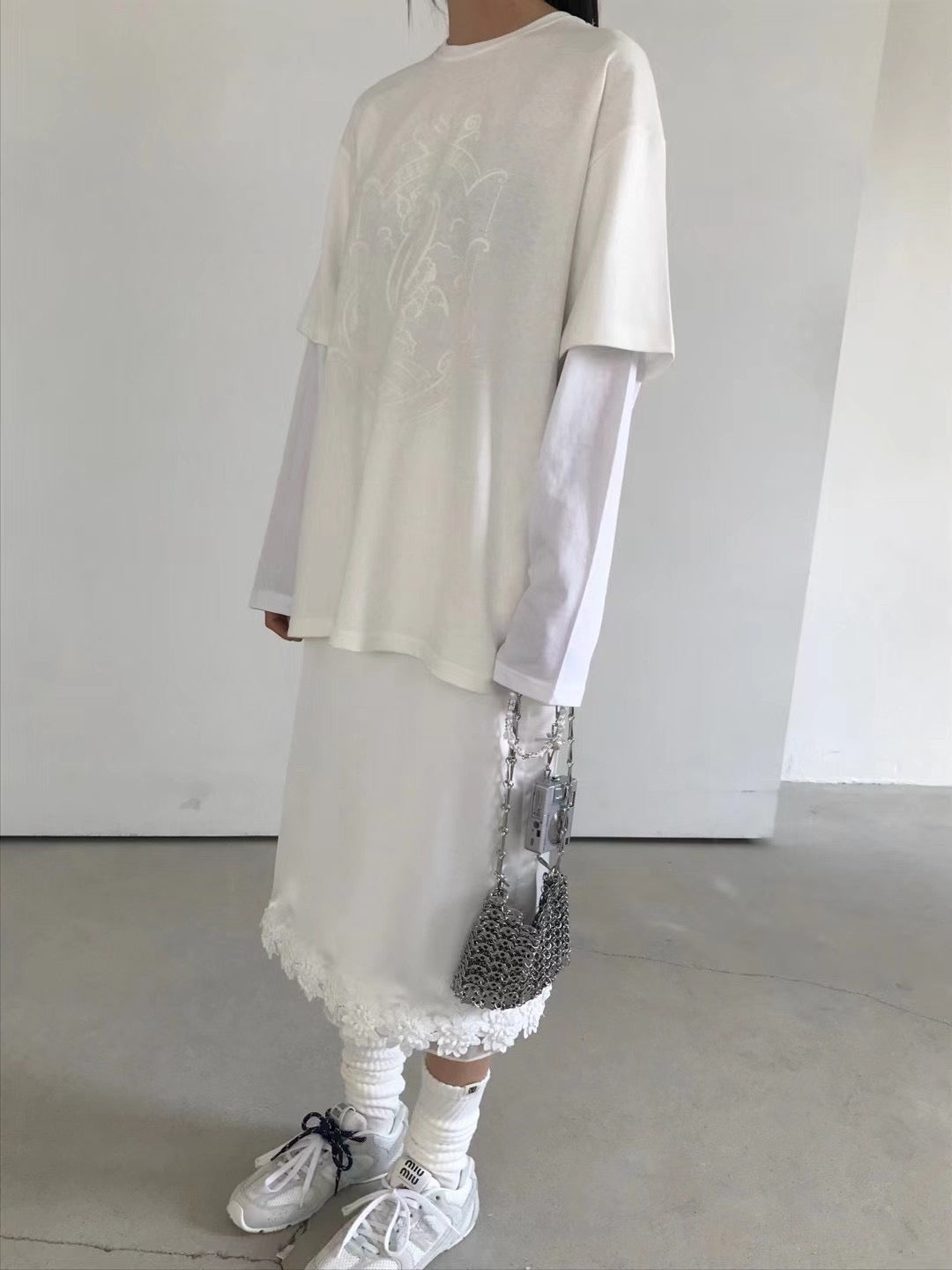 ✨推!"Mia" 3D Water Lily Satin Skirt (White)