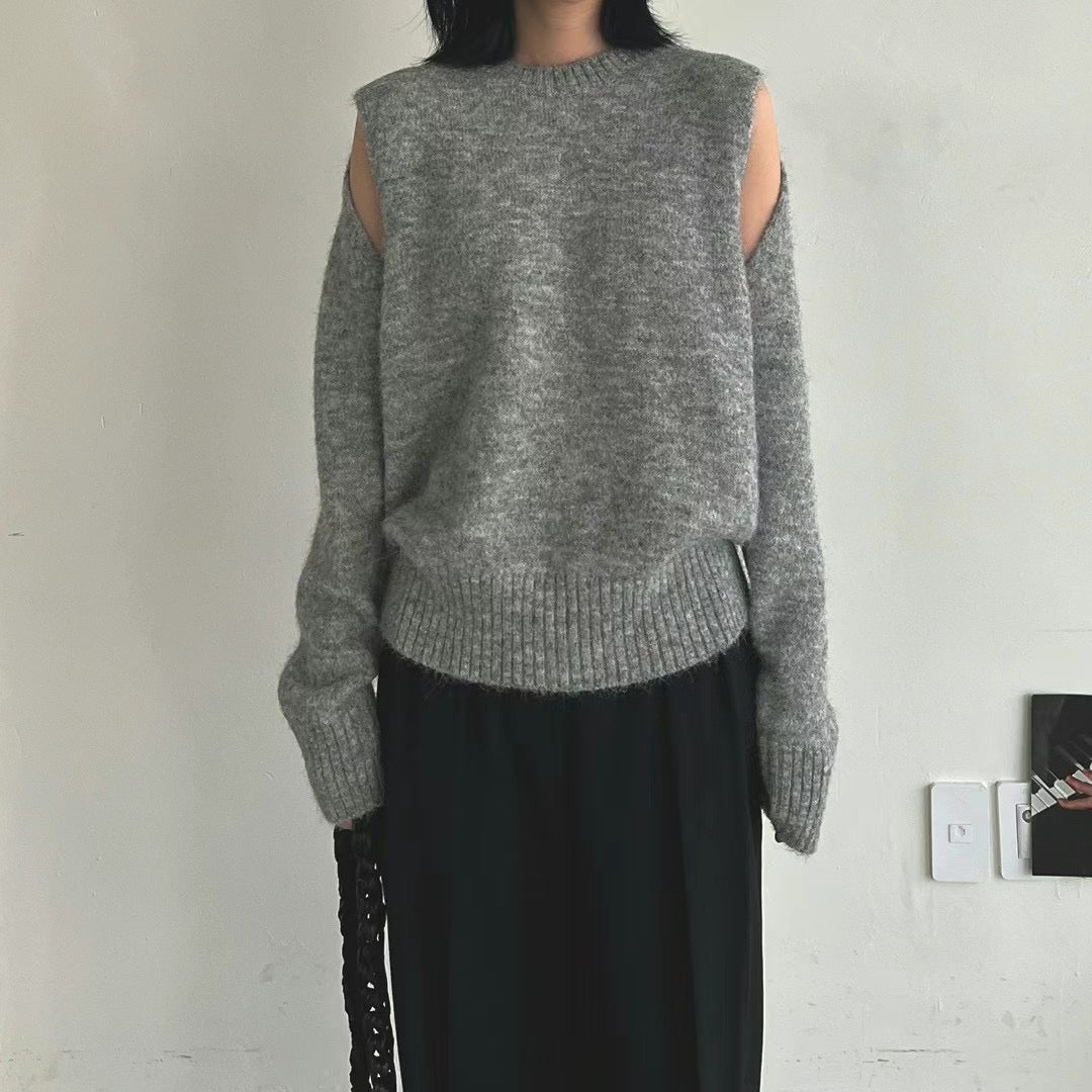 Cut-out Flexible Shoulder Sweater (Grey)