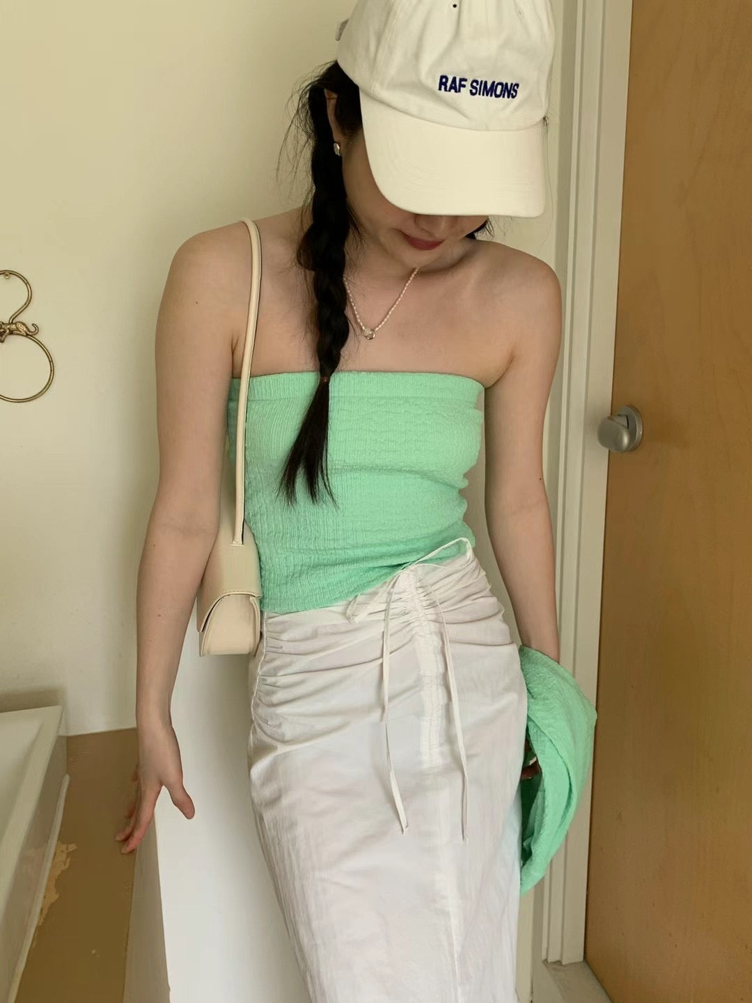 "Kate" Ribboned Back-slit Skirt (White)