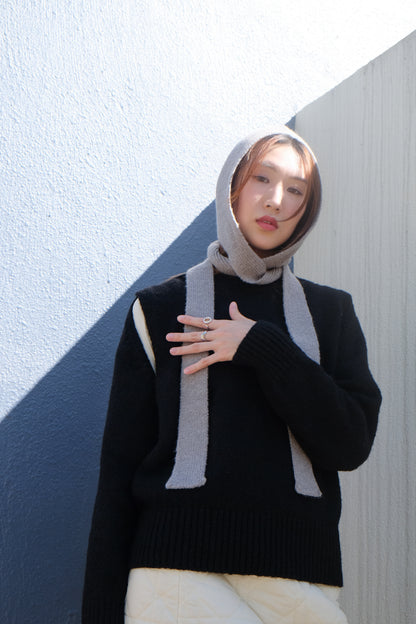 Cut-out Flexible Shoulder Sweater (Black)