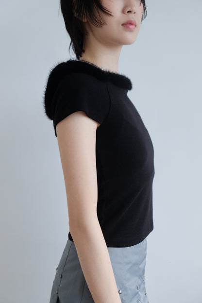 “La Belle" Furry Round Neck Tee (Black)