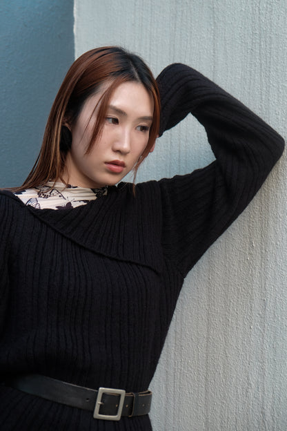 "Big Boy" Off-shoulder Wool Top (Black)