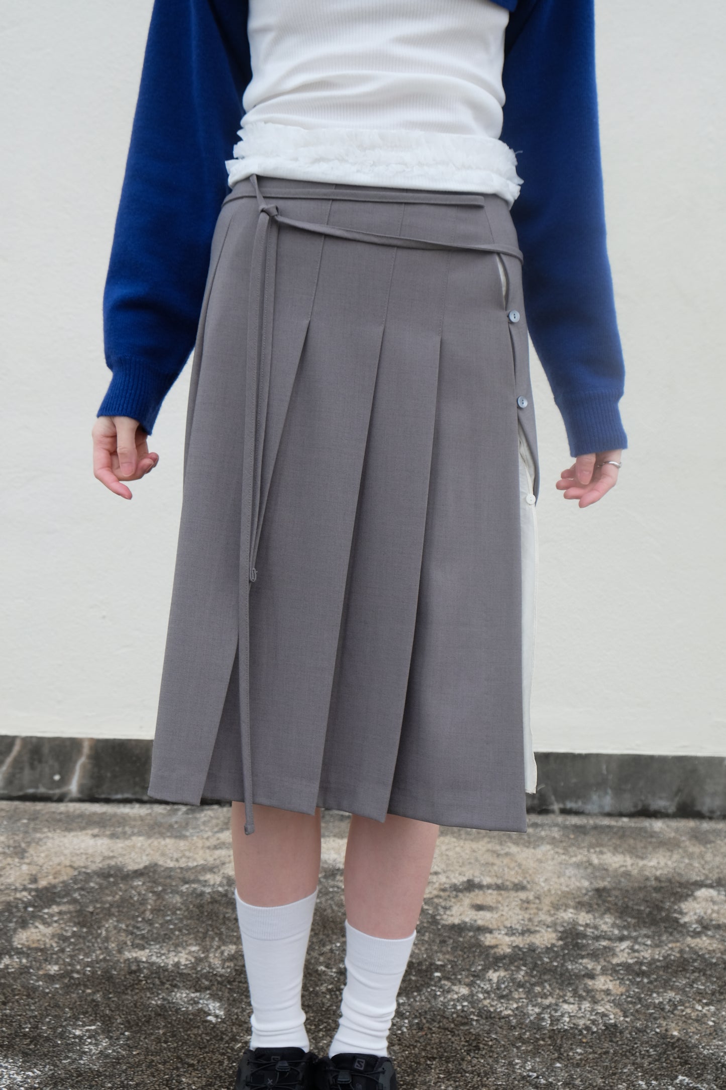 ✨推！"Winona" Double-layer Slit & Pleated Skirt (Grey)