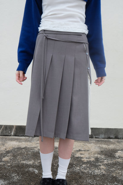 ✨推！"Winona" Double-layer Slit & Pleated Skirt (Grey)