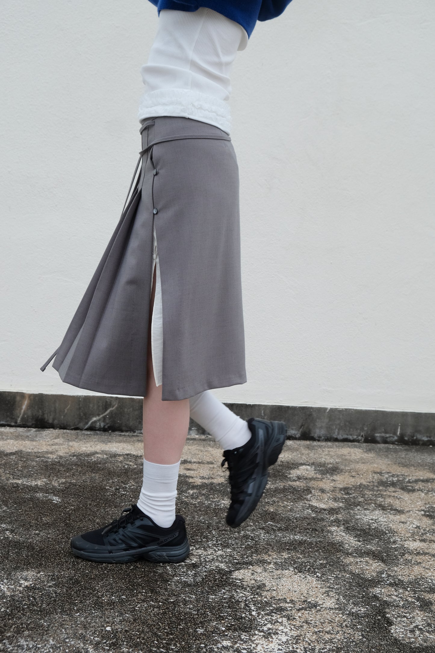 ✨推！"Winona" Double-layer Slit & Pleated Skirt (Grey)
