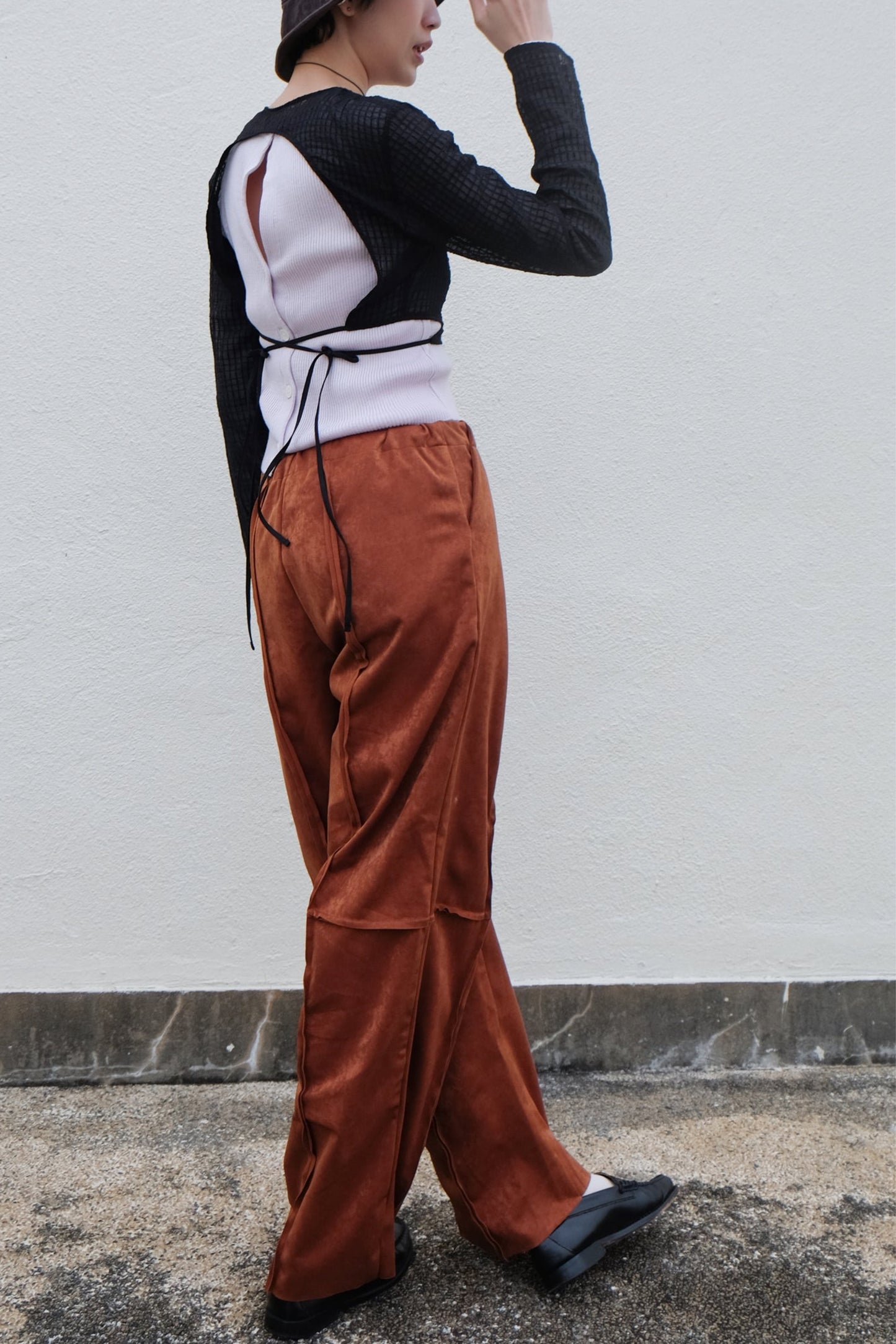 Suede Raw Trimming Pants (Camel)
