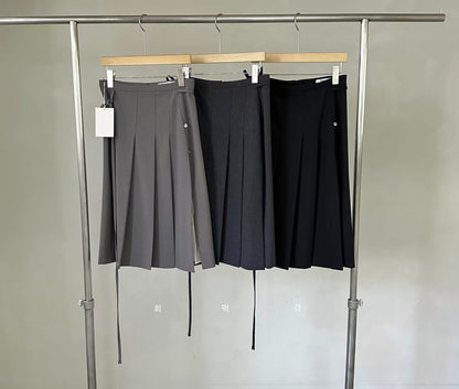 ✨推！"Winona" Double-layer Slit & Pleated Skirt (Grey)