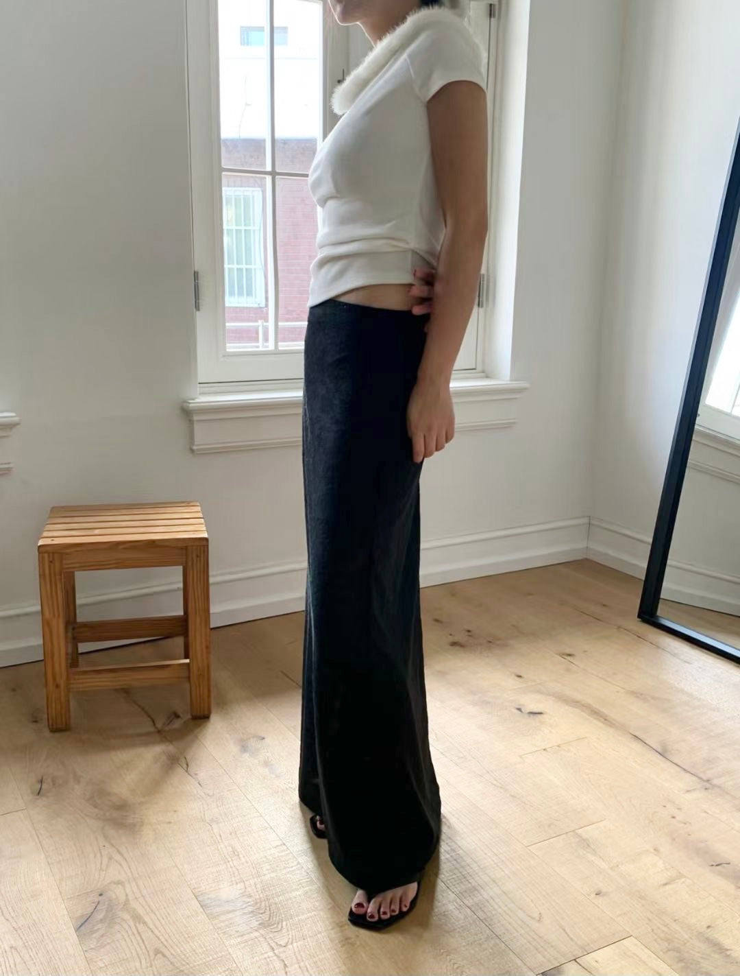 “La Belle" Furry Round Neck Tee (Ivory)