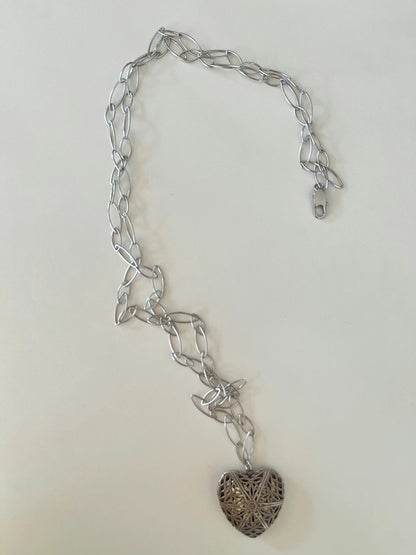 ✨推！"Summer Love" Chained Mirror in Carved Heart